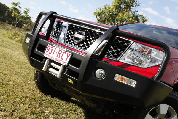 Deluxe bullbar nissan hardbody #8